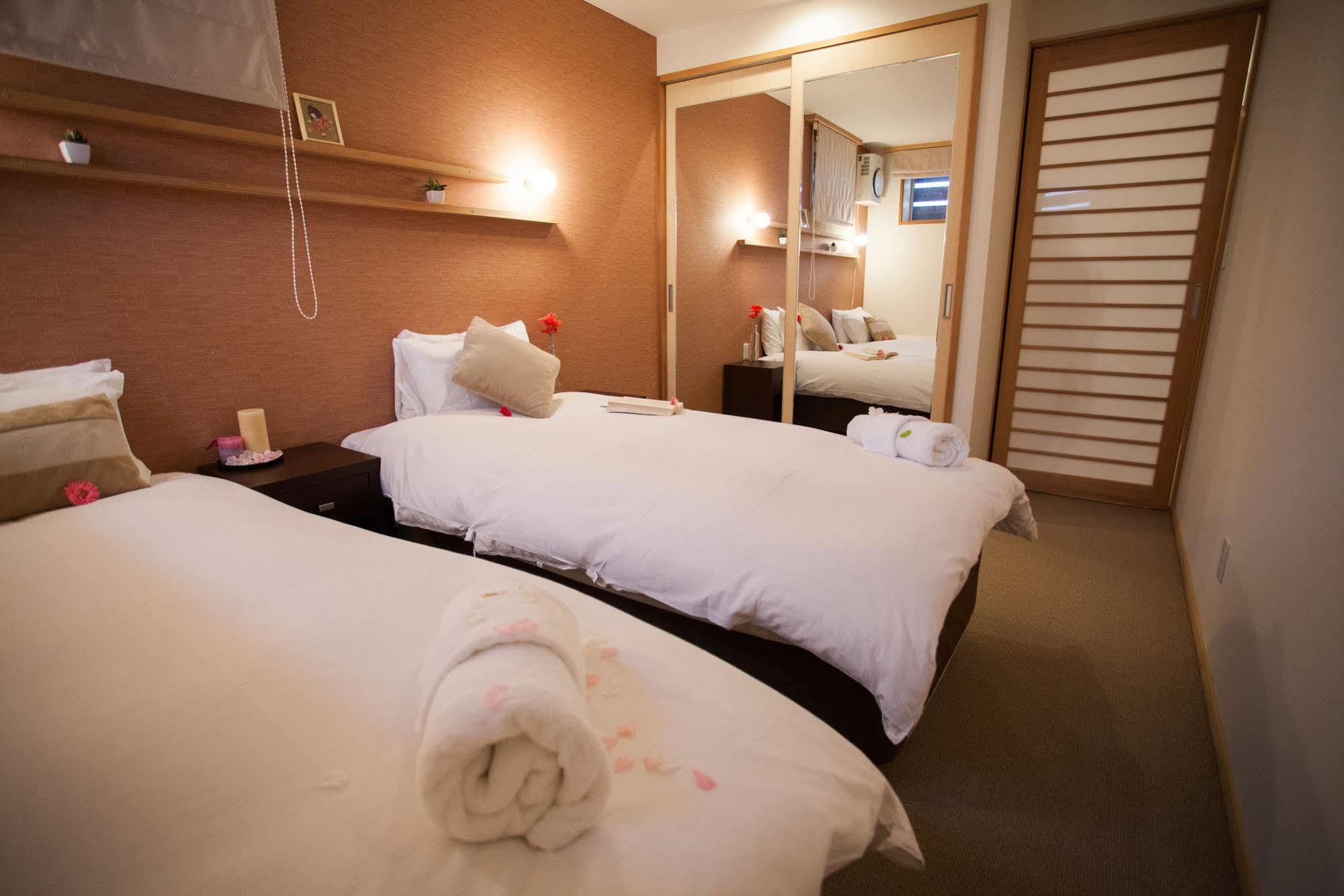 Yuki Yama Apartments Hirafu Exterior photo